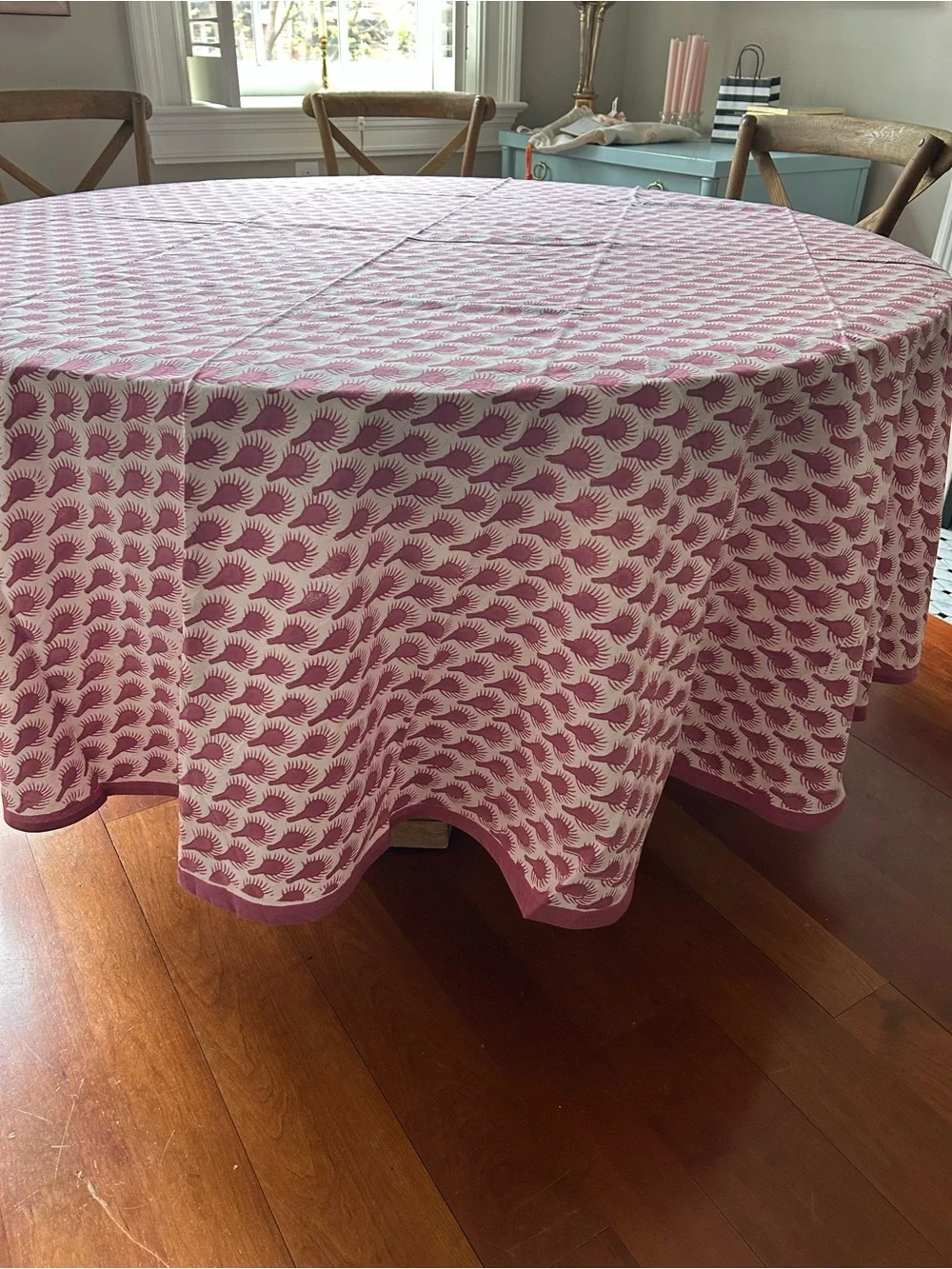 Pomegranate 90 inch round tablecloth  NWT.   Geo feather Fuchsia